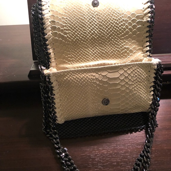 Leather bags - Picture 6 of 7